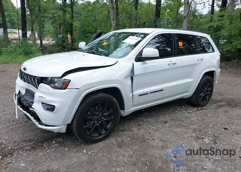 2021 Jeep Grand Cherokee Laredo X 4X2 из США, поврежденный, VIN 1C4RJEAG3MC550990